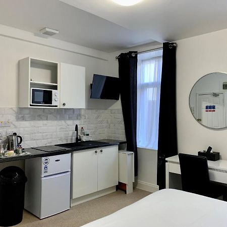Sarum Apart-Hotel Saint Helier Jersey Екстериор снимка