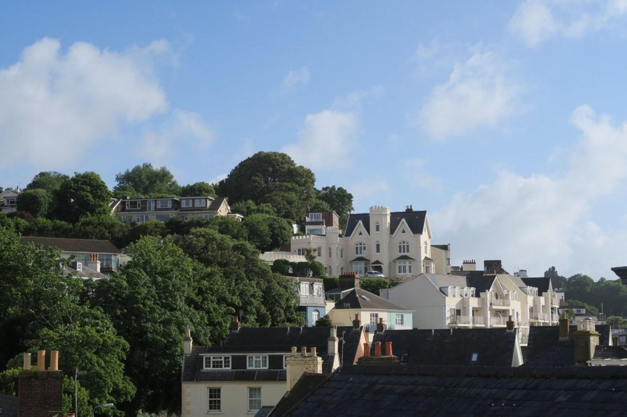 Sarum Apart-Hotel Saint Helier Jersey Екстериор снимка