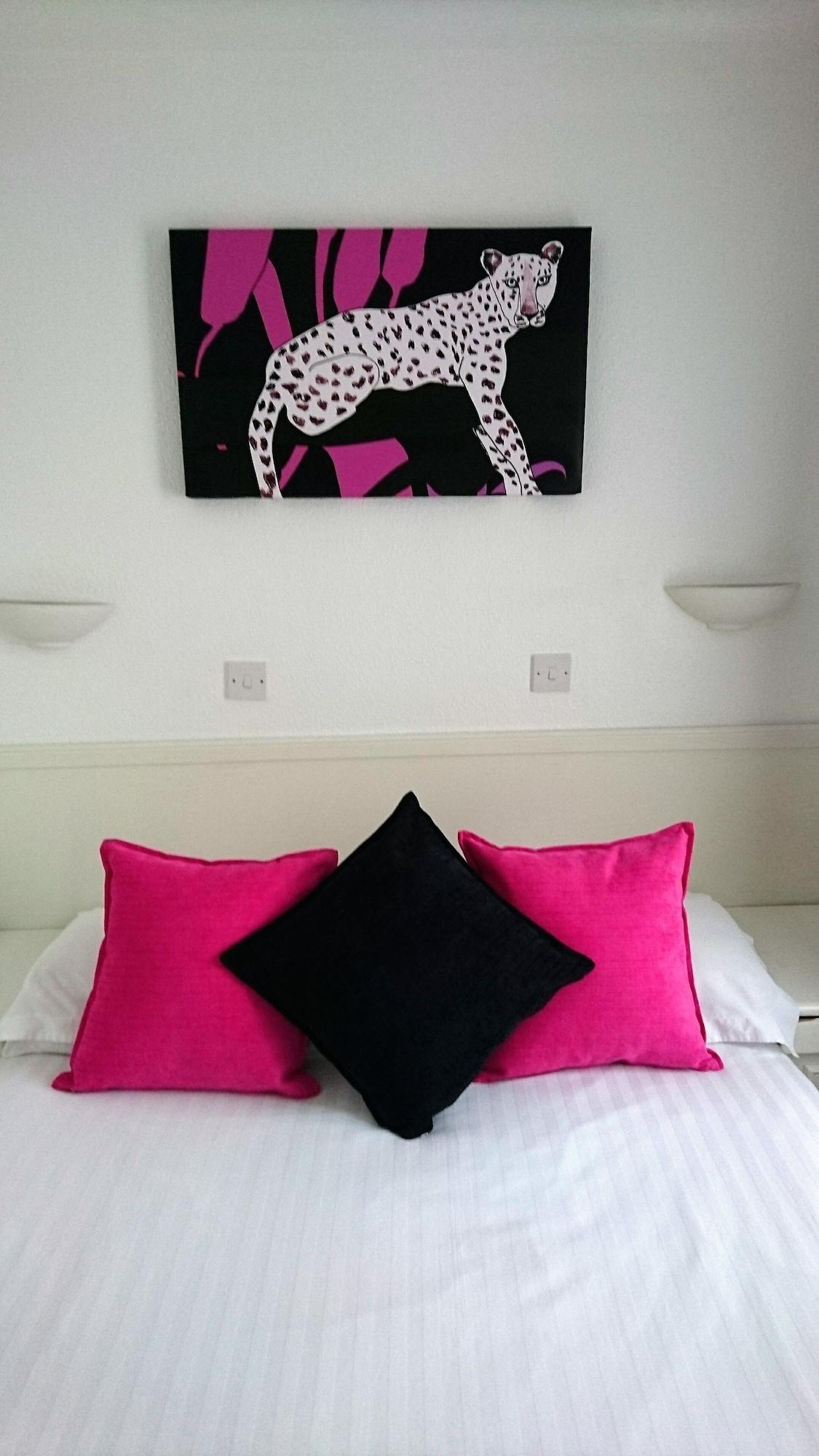 Sarum Apart-Hotel Saint Helier Jersey Екстериор снимка